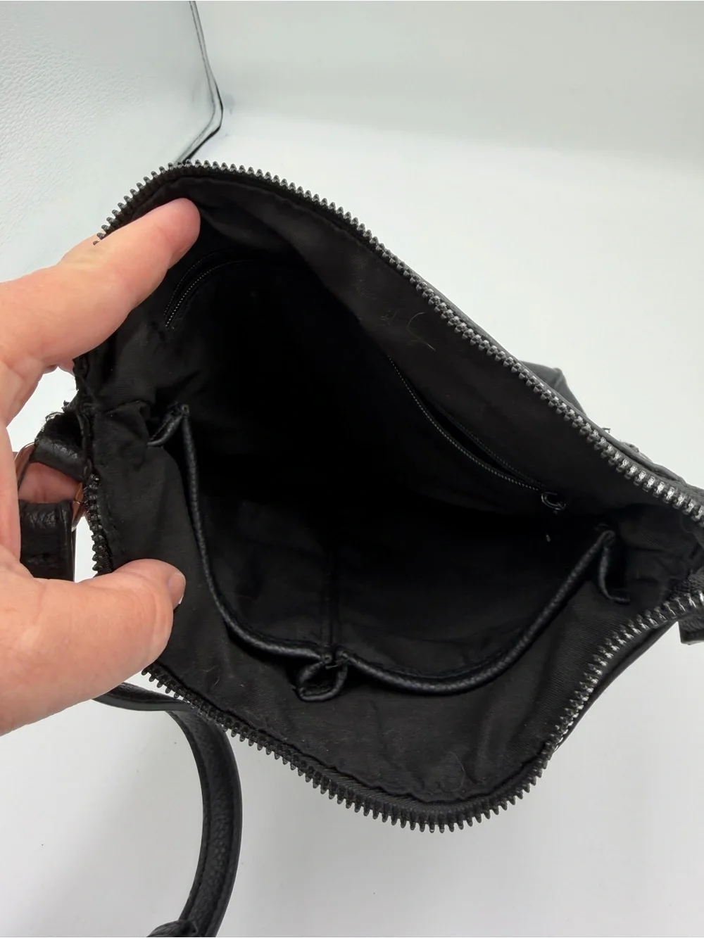 Jones New York Signature Black Pebbled Faux‎ Leather Crossbody Purse